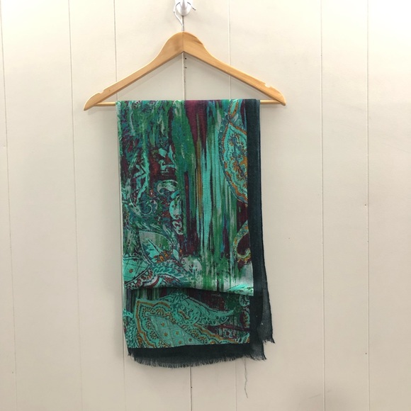 Lightweight Green Paisley Blanket Scarf/Wrap/Shawl - Picture 5 of 15